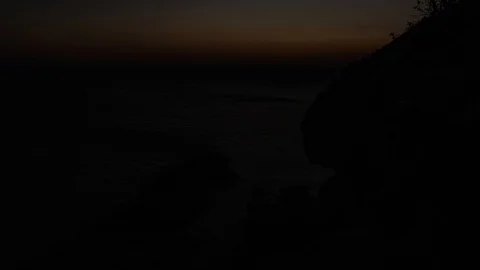 Sunrise over cliff 動画素材 100138340