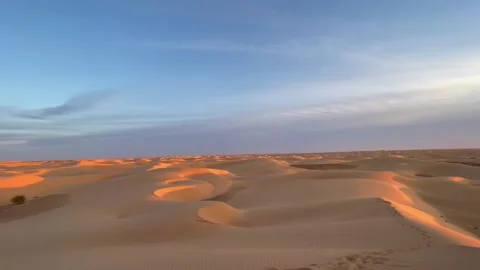 Sunrise over the dunes 스톡 동영상 197483598