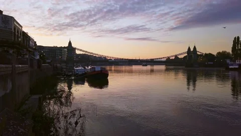 Sunrise over Hammersmith Bridge Stock Footage 149989506
