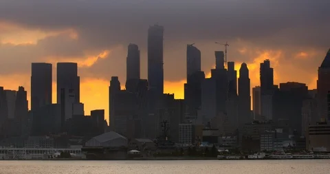 Sunrise over the Manhattan Skyline Stock Footage 95909583