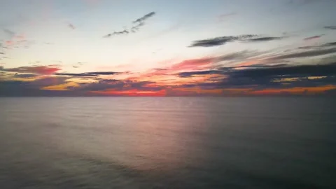 Sunrise over the Ocean 3.1 Video stock 136417889