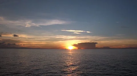 Sunrise over the ocean Stock Footage 51596080