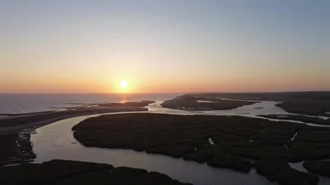 Sunrise over the ocean. Stock Footage 262801332