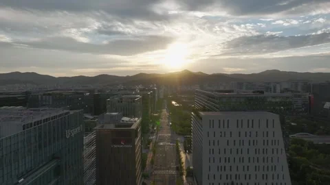 Sunrise over Pangyo Techno Valley and IT Business District in Gyeonggi Stock Footage 346484042