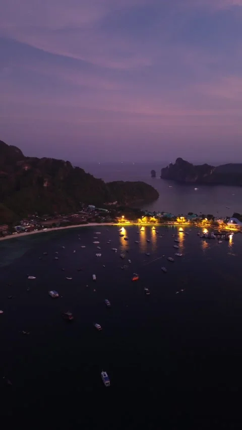 Sunrise over Phi Phi Islands. Beautiful sky and tropical views on Phi Phi 動画素材 315874540