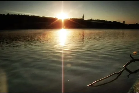 Sunrise over river Stock-Footage 110756