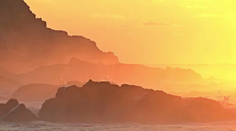 Sunrise over the sea on the beach rocks 库存影片 47208787