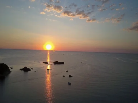 Sunrise over the sea Video stock 80990678