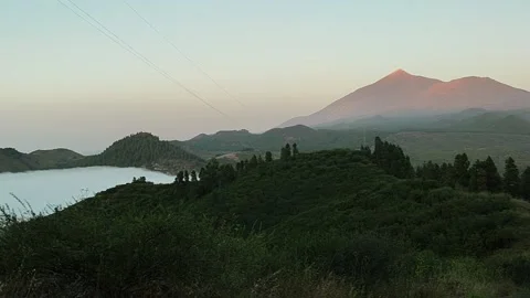 Sunrise over Teide: lava, cliffs, sky, paradise Stockbeeldmateriaal 171626220