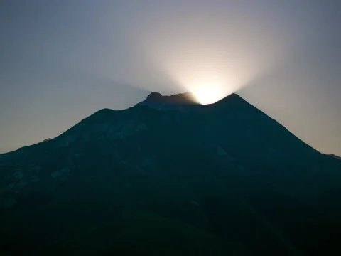 Sunrise over top of the mountain timelapse. Stock Footage 71683423
