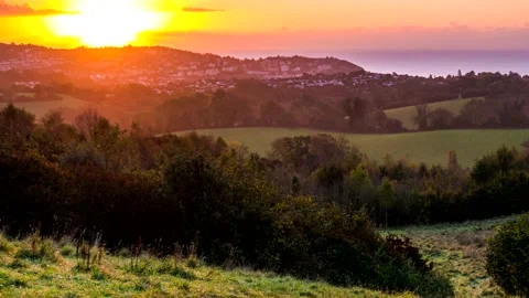 Sunrise over the Torquay fields. Stock-Footage 141487635