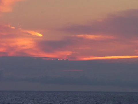 Sunrise Over Water Видео 34260620