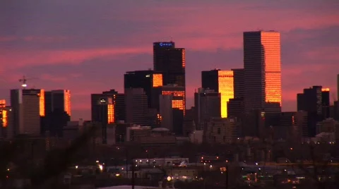 Sunrise at ruby hill-Denver city scape 動画素材 194062