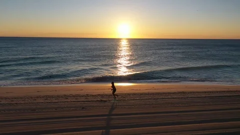 Sunrise running 库存影片 123920827