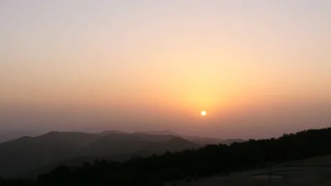 Sunrise scene 스톡 동영상 205070068