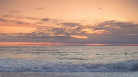 Sunrise in the sea Stock-Footage 753865