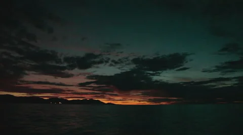 Sunrise from the sea 스톡 동영상 51231999