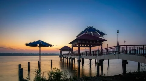 Sunrise At A Seaside Jetty Stock-Footage 46021783