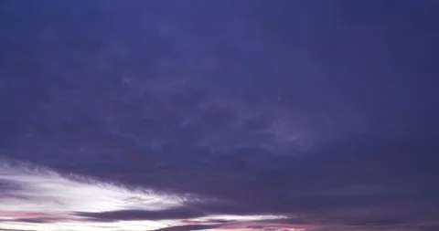 Sunrise sky clouds time lapse  動画素材 106663701