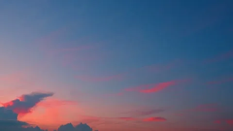 A sunrise sky timelapse video. Video stock 330381313