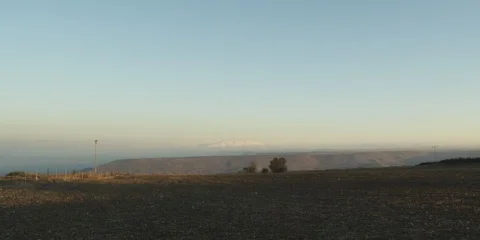 From sunrise to sunset beyond the mountains Video stock 112954640