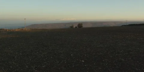 From sunrise to sunset beyond the mountains Video stock 112954787