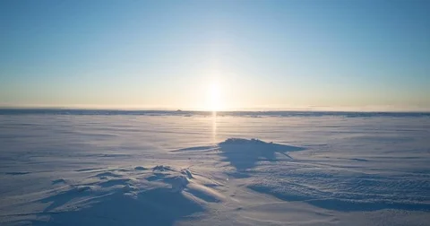 Sunrise through Sunset Time Lapse Over Frozen Bering Sea Ice, Arctic Alaska Vidéo 72088527