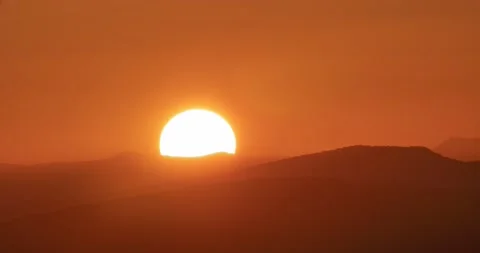 Sunrise time lapse in mountain. 動画素材 138885282