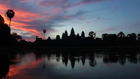 Sunrise Time Lapse Over Angkor Wat Temple 스톡 동영상 101200974