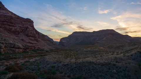 Sunrise Time Lapse Over a Desert Valley In Utah Stock Footage 95756854