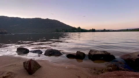 Sunrise timelapse at the edge of the water 스톡 동영상 190022564
