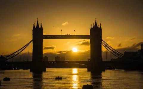 Sunrise at tower bridge Stock Photos