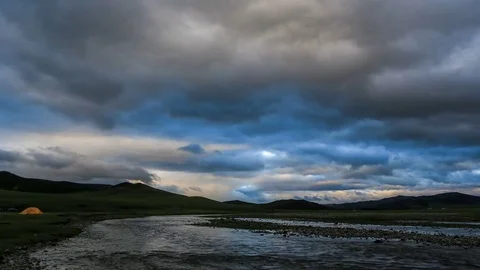 Sunrise on the Ulaan river, Mongolia.  Stock Footage 77165791