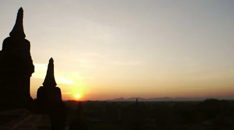A sunrise from the vantage of a temple in Bagan. Stock Footage 49508930