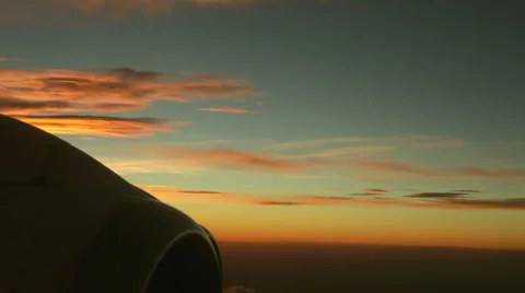 Sunrise view from the airplane 库存影片 44675798