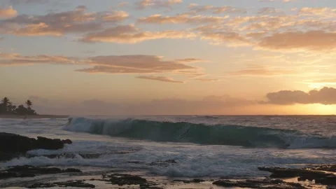 Sunrise view of waves at Sandy beach, Oahu, Hawaii Stock Footage 219897896
