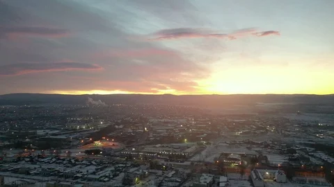 Sunrise in winter in the city of Beloretsk Video stock 119857139