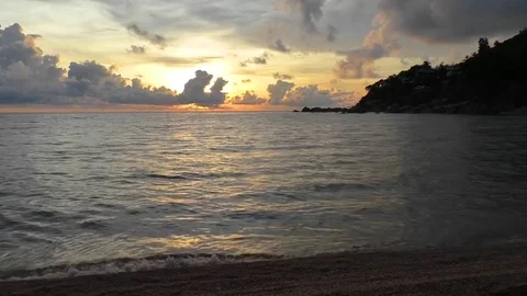 The sun's rays at dawn on the shore Stock Footage 71762754