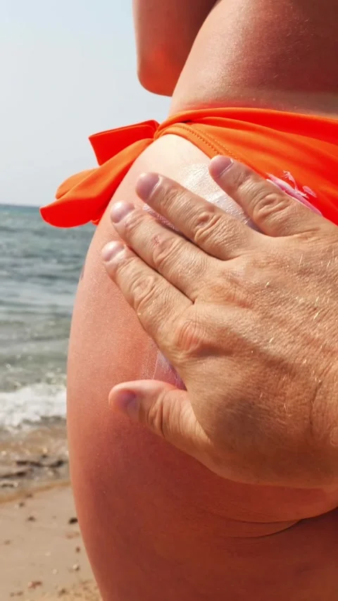 Sunscreen. safe tan. sunburn. protection from harmful solar radiation. close-up. Video stock 315759076