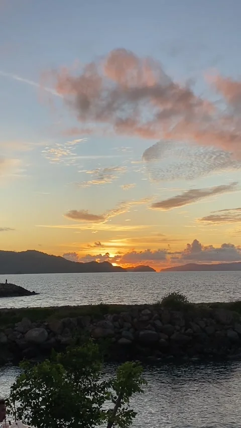 Sunset 2 Stock Footage 211805082