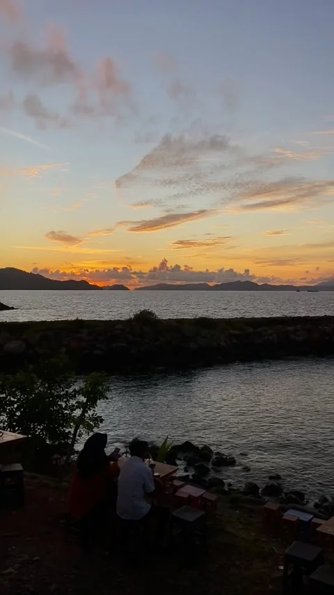 Sunset 4 Stock Footage 211805051