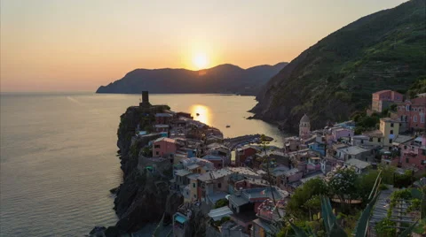 Sunset Above Cinque Terre Coastline And Vernazza, Timelapse Stock-Footage 61067698