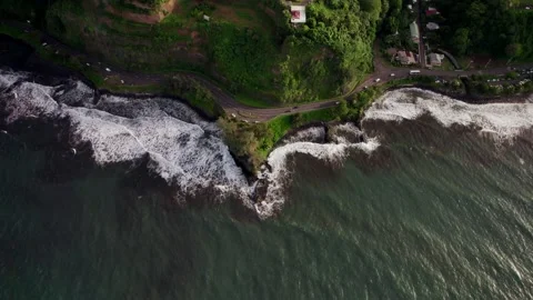 Sunset Aerial Drone High Angle Shot of Coast with Tapahi Viewpoint 10Bit 스톡 동영상 171624329