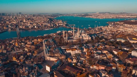 Sunset aerial suleymaniye mosque hyperlapse drone image, istanbul TURKEY 스톡 동영상 128246573