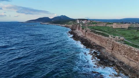 Sunset aerial view of Methoni Castle walls Greece 스톡 동영상 303187846