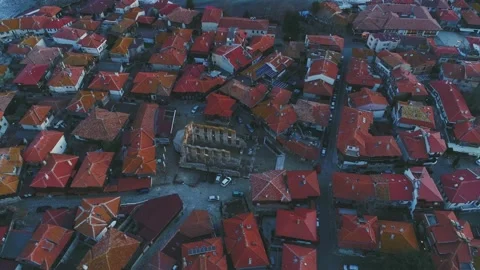 Sunset aerial view of Nesebar  Mesembria ancient city on the Black Sea  Vídeo Stock 167723502