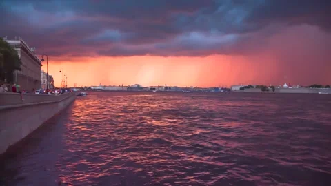 Sunset after rain over the Neva river in the city of St. Petersburg Video stock 149155313