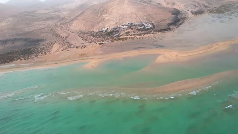 Sunset-Amazing-Ocean water waves aereal Sotavento beach Fuerteventura drone view 스톡 동영상 171084955