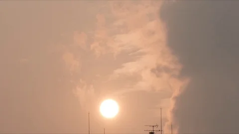 Sunset and clouds in city 動画素材 80366577