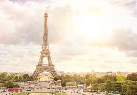 Sunset and Eiffel tower. Foto stock